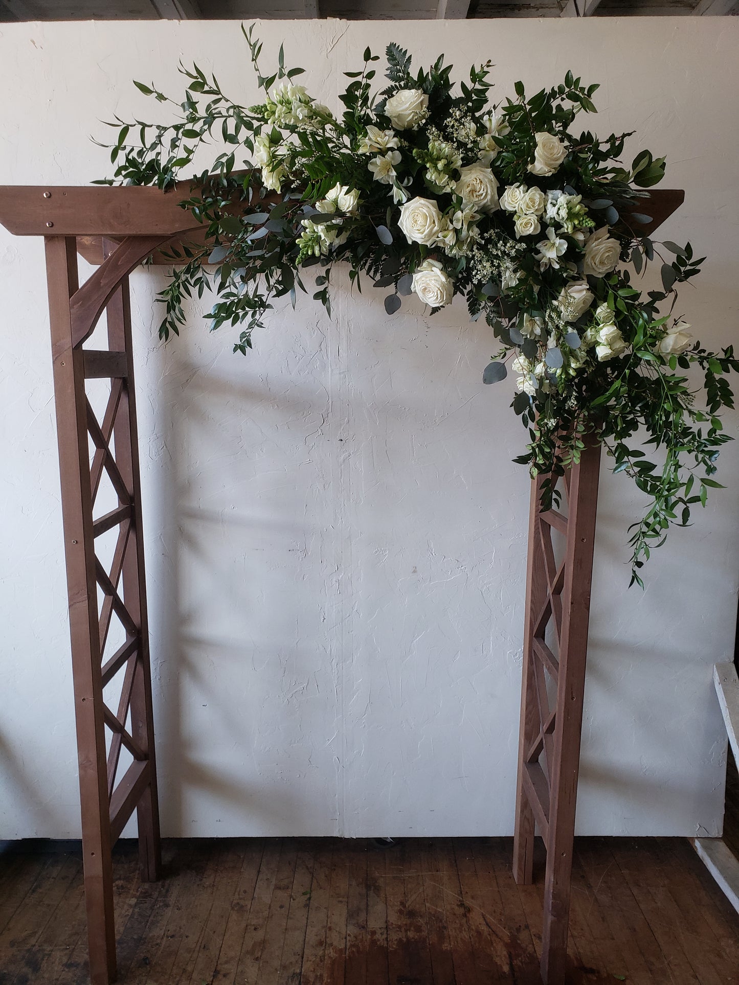 Arbor Decor-Cream & White