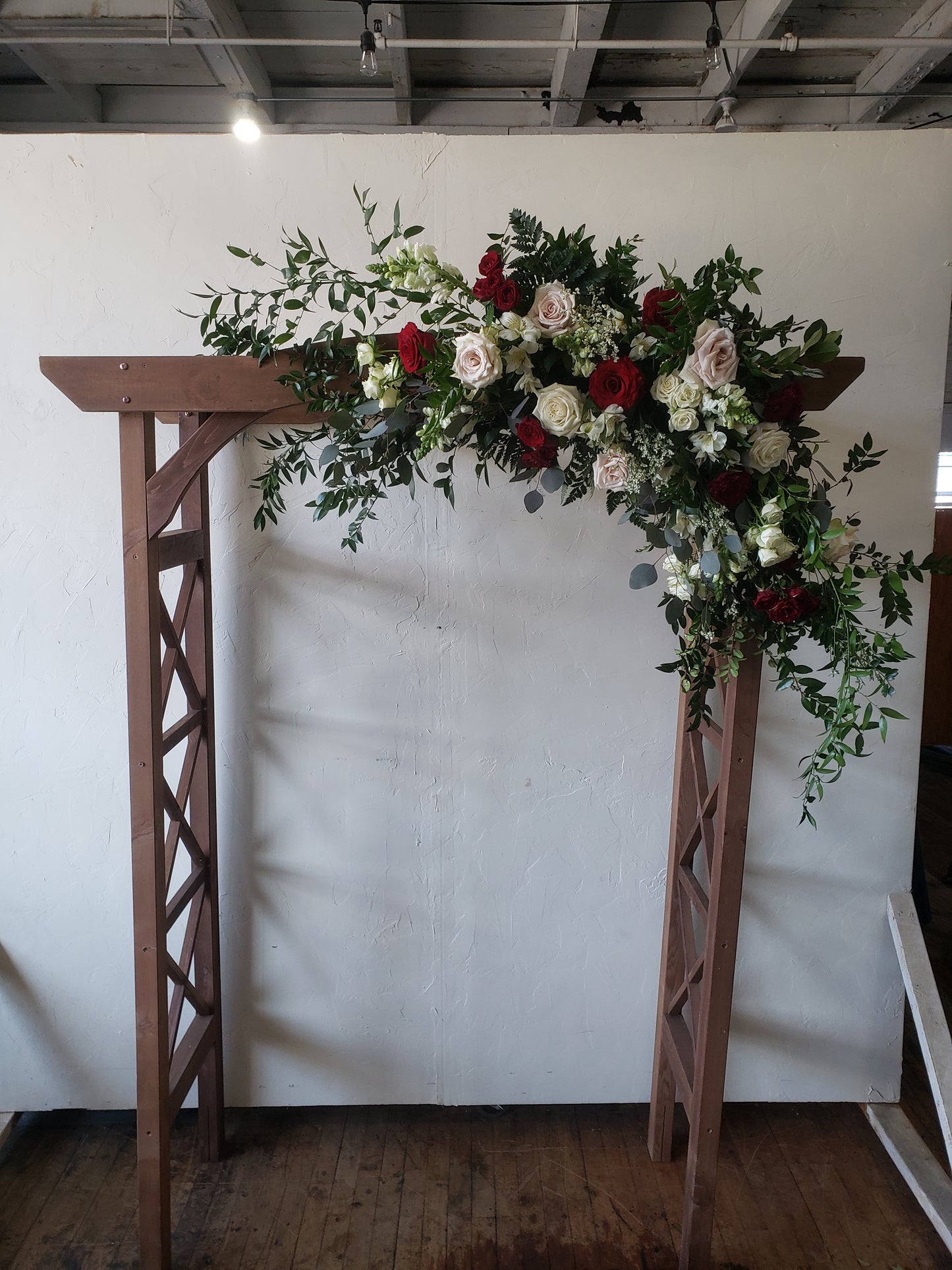 Arbor Decor-Burgundy, Blush & Cream